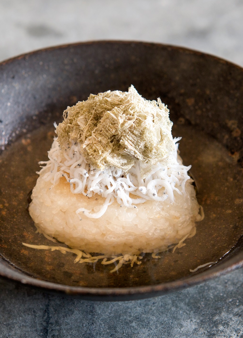 焼きおにぎりのだし茶漬け