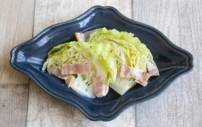 毎日のお助け常備菜 くし切りキャベツのだし煮