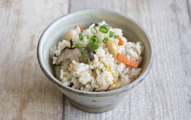 毎日のお助け常備菜 だし炊き込みご飯