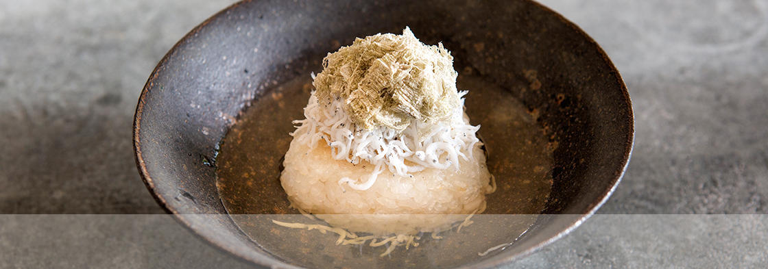 焼きおにぎりのだし茶漬け