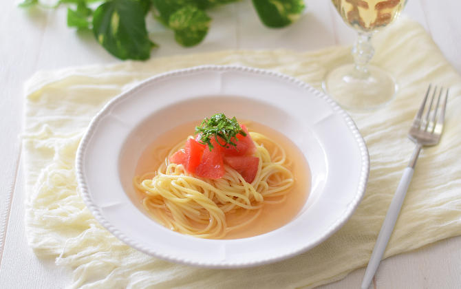 豊田さん家の トマトと大葉の和風冷製パスタ