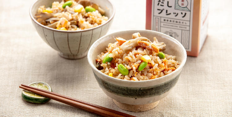 鮭の彩り炊き込みごはん